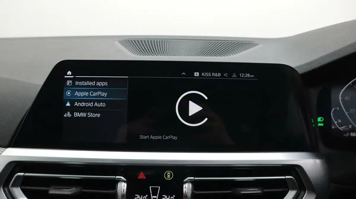2020-bmw-3-series-20-330e-m-sport-tech-pack-saloon-4d-big-25
