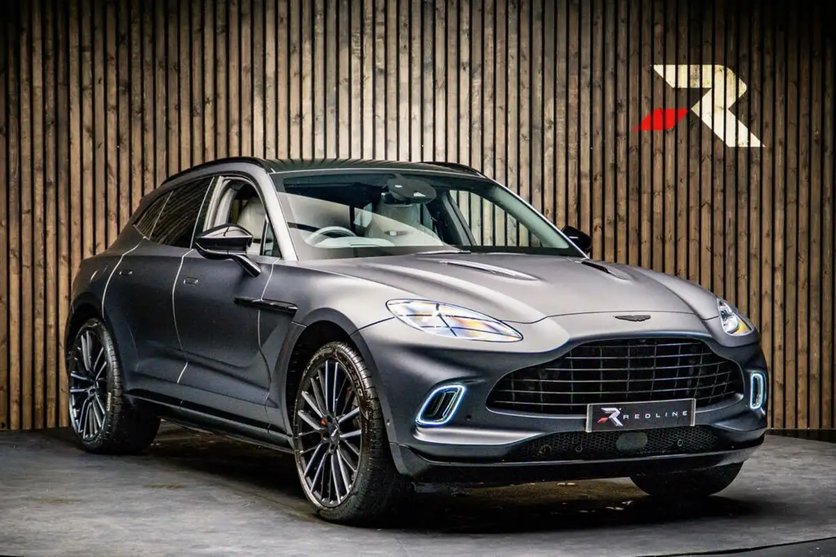 2022-aston-martin-dbx-40-v8-big-0