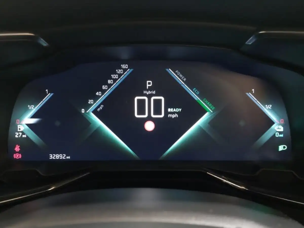 2022-ds-ds-7-crossback-e-tense-opera-300ps-4x4-big-10