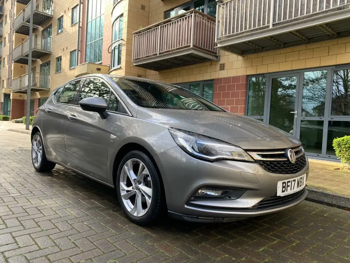 2017-vauxhall-astra-10i-turbo-sri-ecoflex-ss-hatchback-big-0