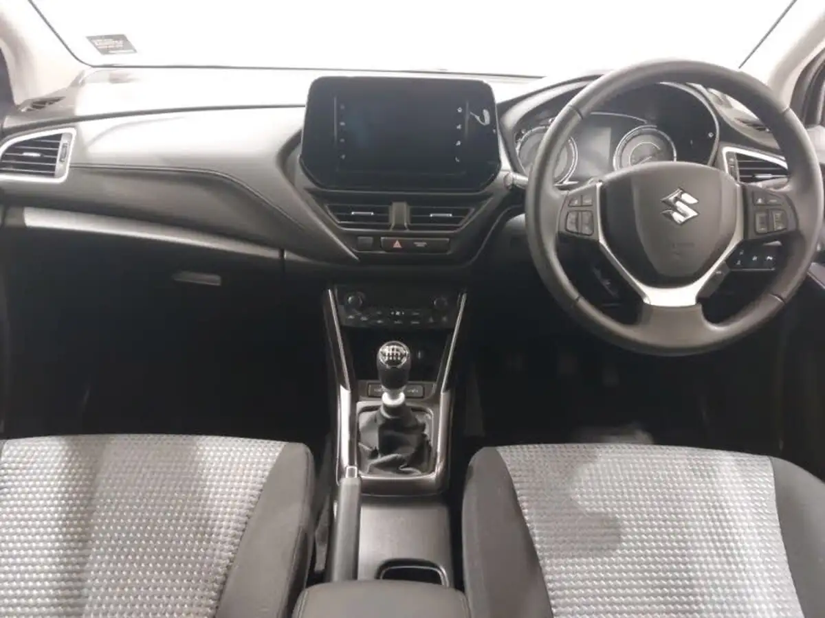 2023-suzuki-s-cross-14-boosterjet-motion-big-2