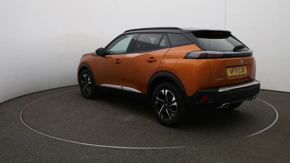 2021-peugeot-2008-suv-12-puretech-gt-big-62