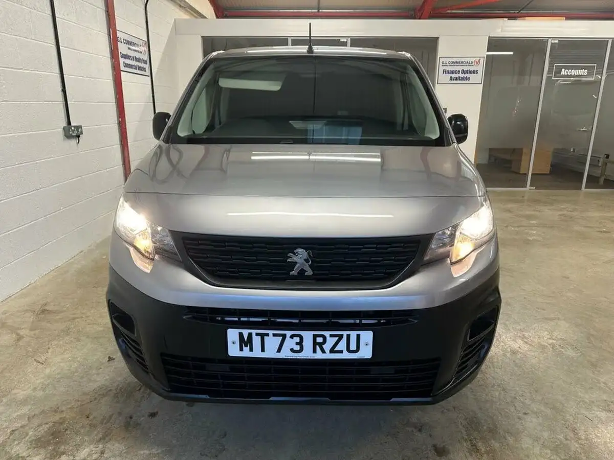 2023-peugeot-partner-15-bluehdi-1000-professional-premium-100pseu6d-big-31