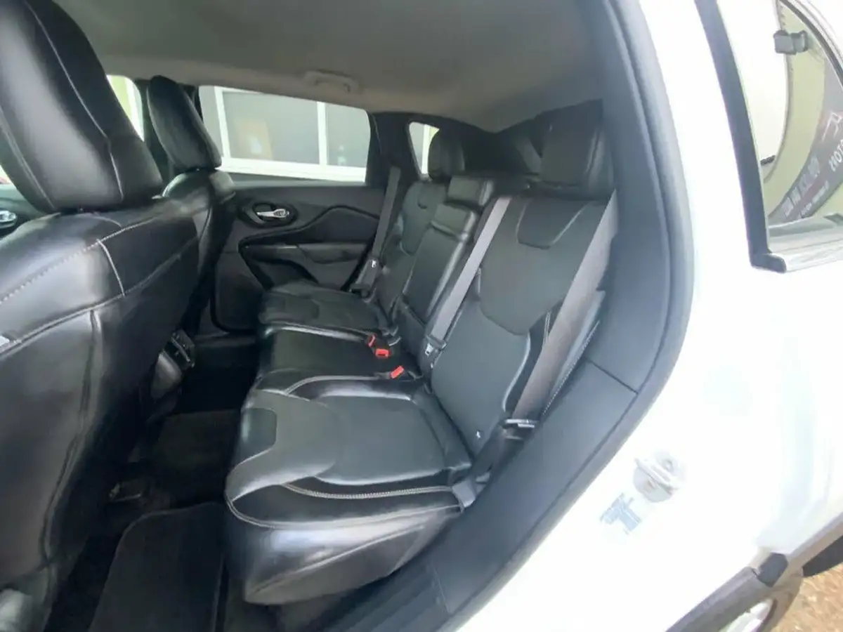 2014-jeep-cherokee-20crd-limited-168bhp-4wd-ss-auto-big-35