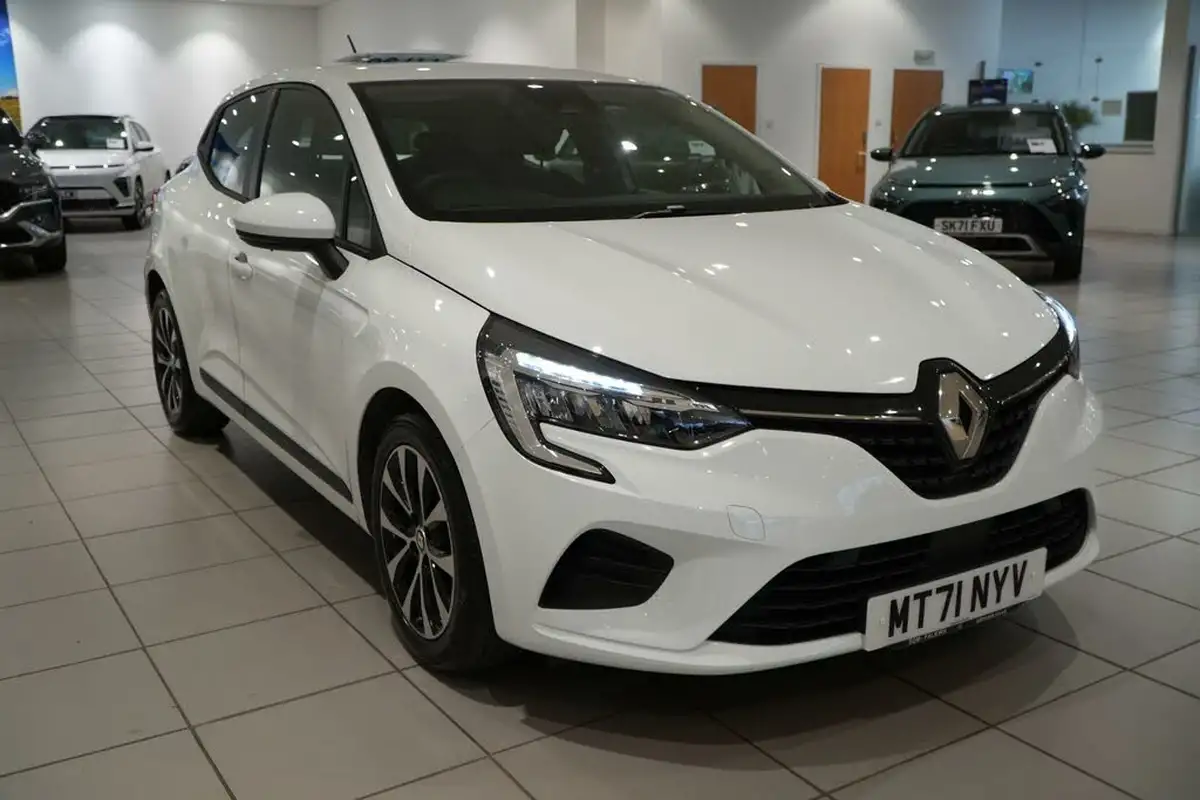 2021-renault-clio-10-tce-iconic-edition-big-5