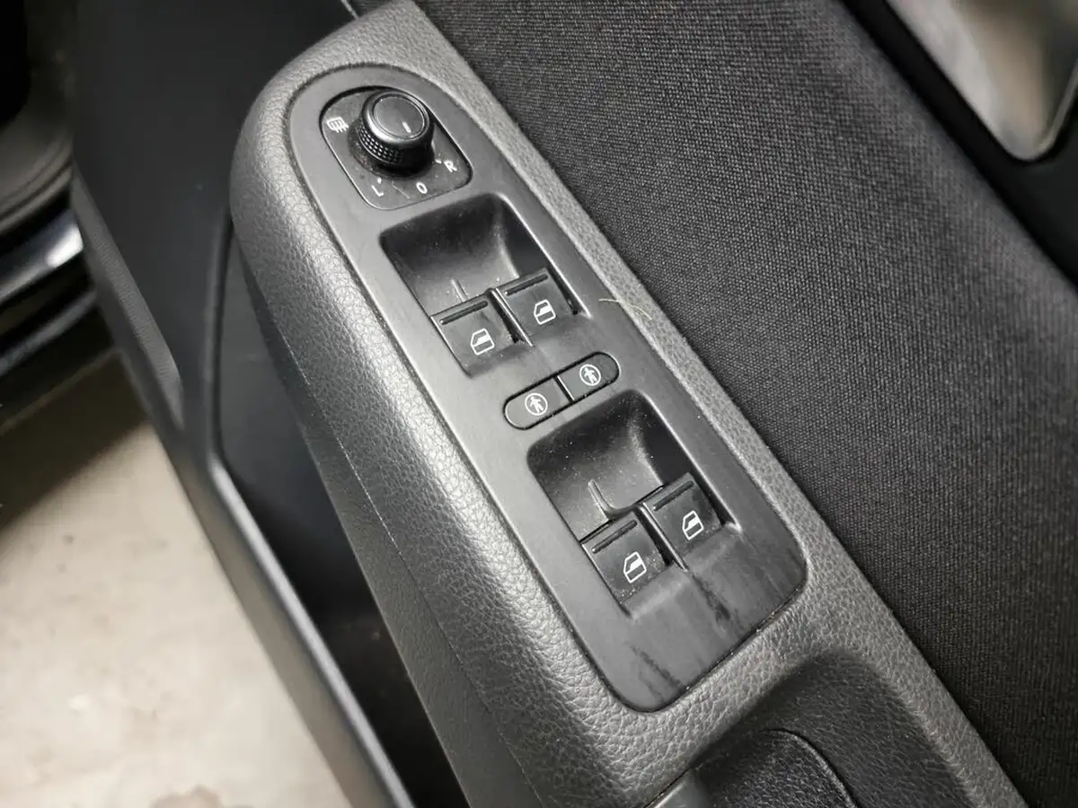 2020-volkswagen-sharan-20tdi-se-nav-150ps-dsg-big-28