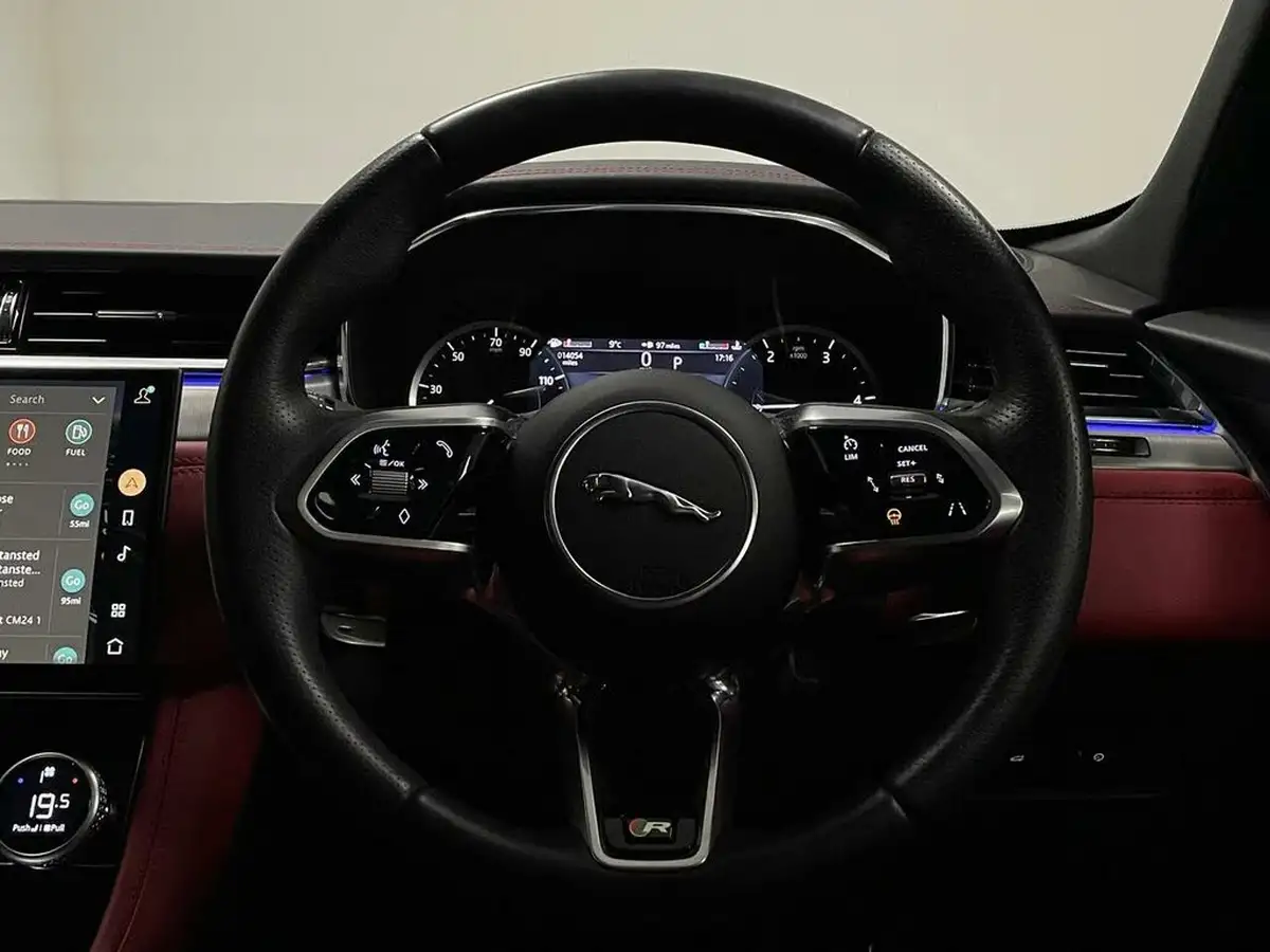 2022-jaguar-f-pace-20-d200-r-dynamic-se-big-24