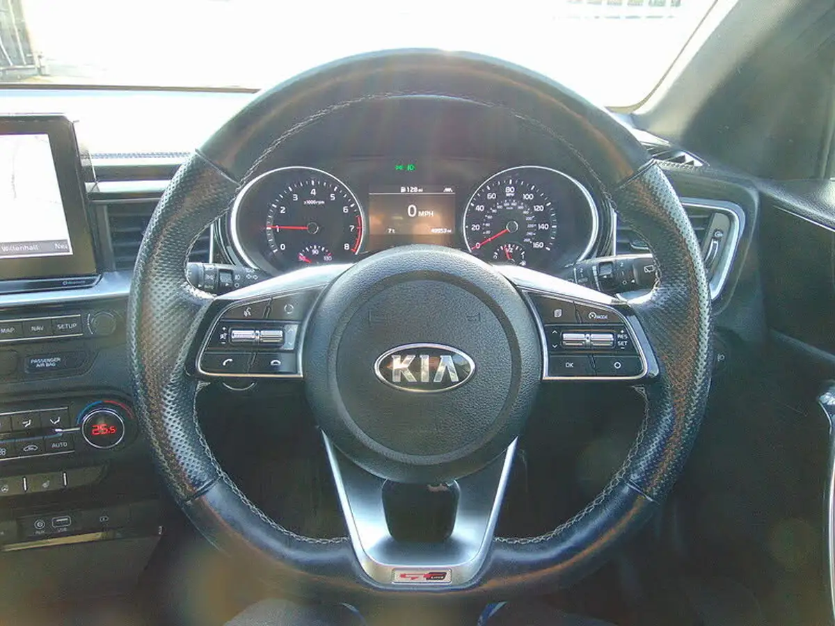2019-kia-ceed-10-t-gdi-gt-line-big-28