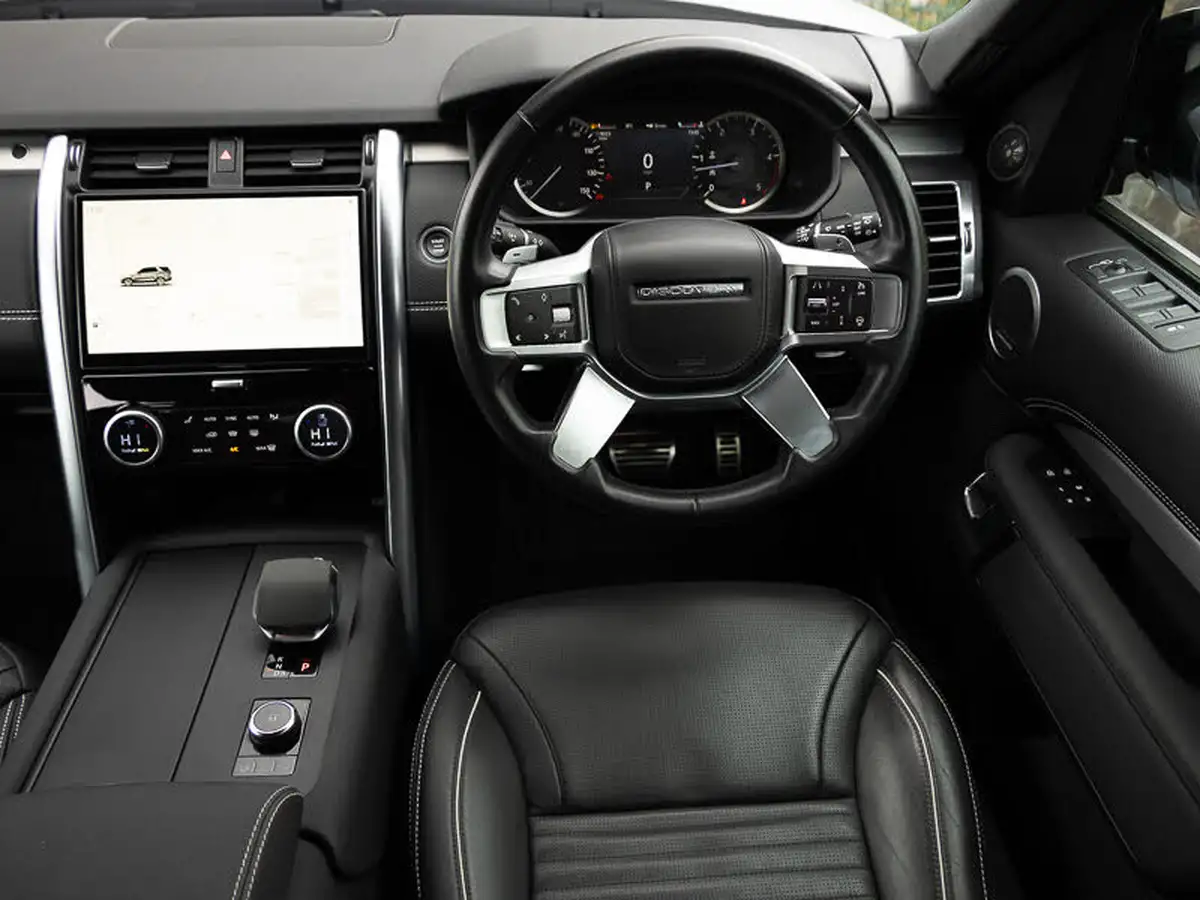2022-land-rover-discovery-30-d300-r-dynamic-hse-big-6