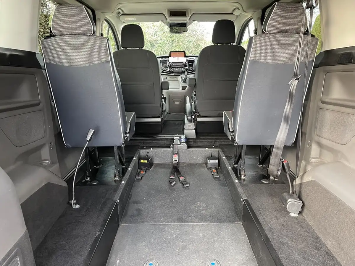 2022-ford-tourneo-custom-20tdci-320-l1-titanium-130pseu6dt-big-2