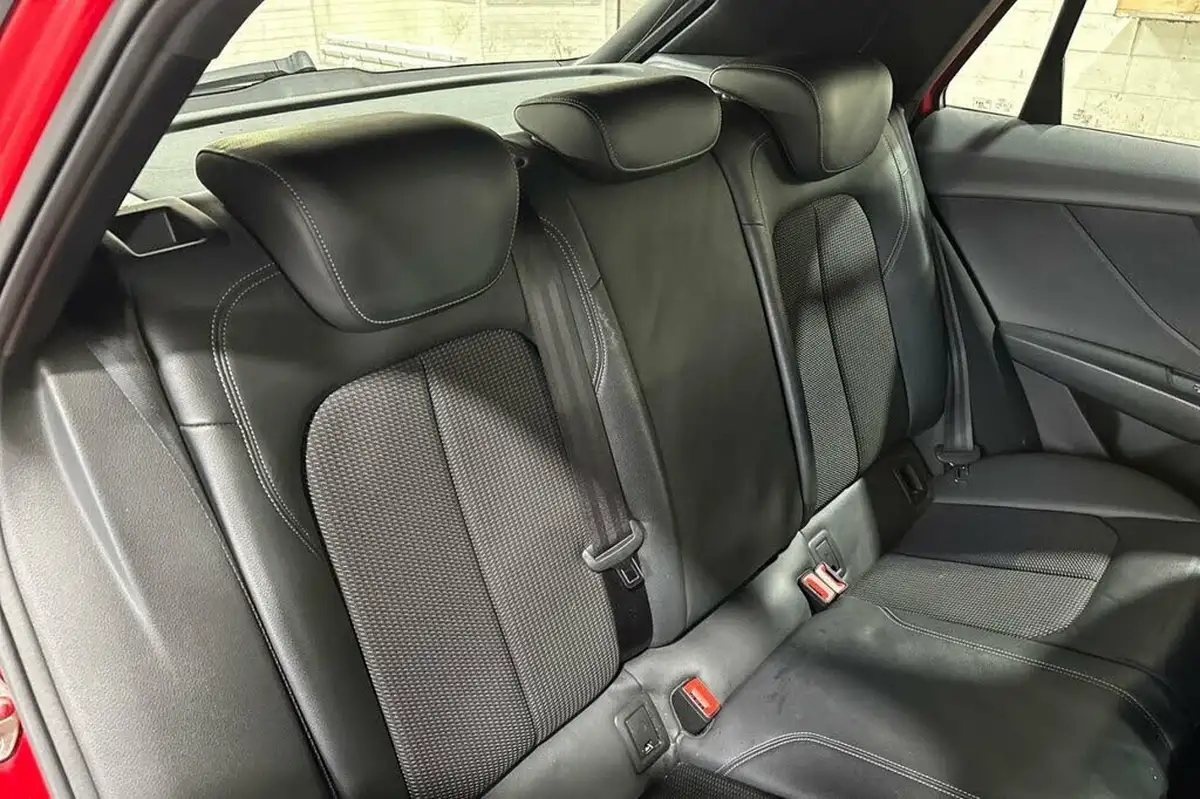 2021-audi-q2-10-30-tfsi-s-line-big-31