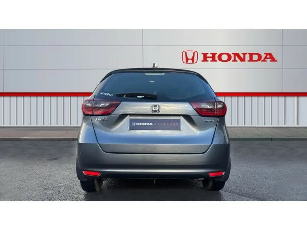 2022-honda-jazz-15-i-mmd-se-109ps-big-6