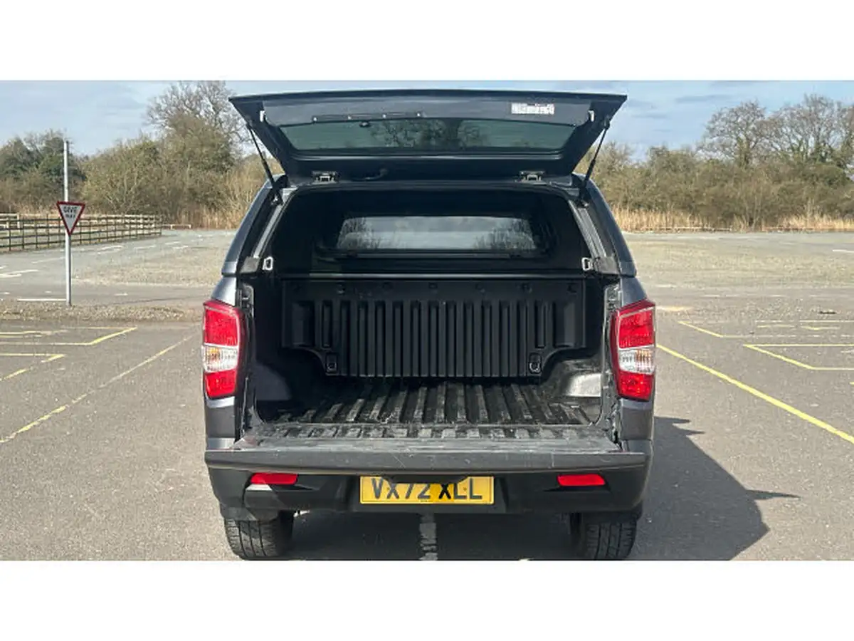 2022-kgm-ssangyong-musso-22td-saracen-202pseu6d-big-2