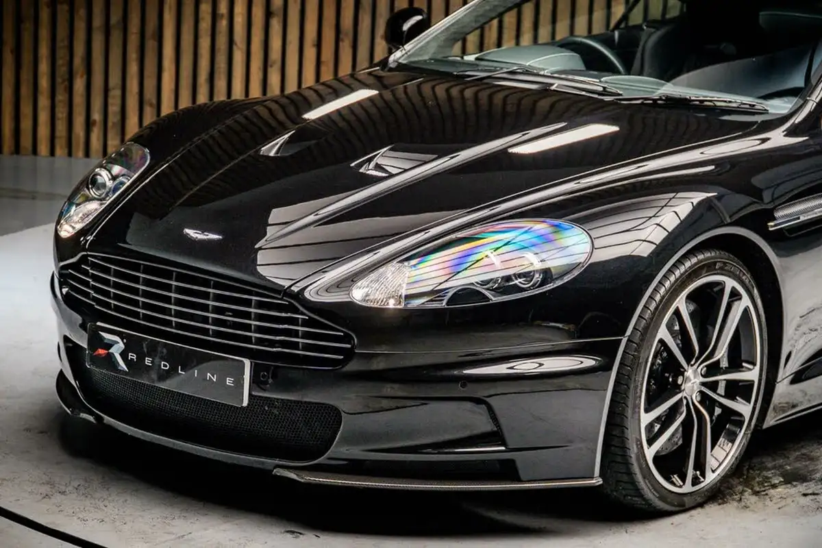 2011-aston-martin-dbs-60-big-14