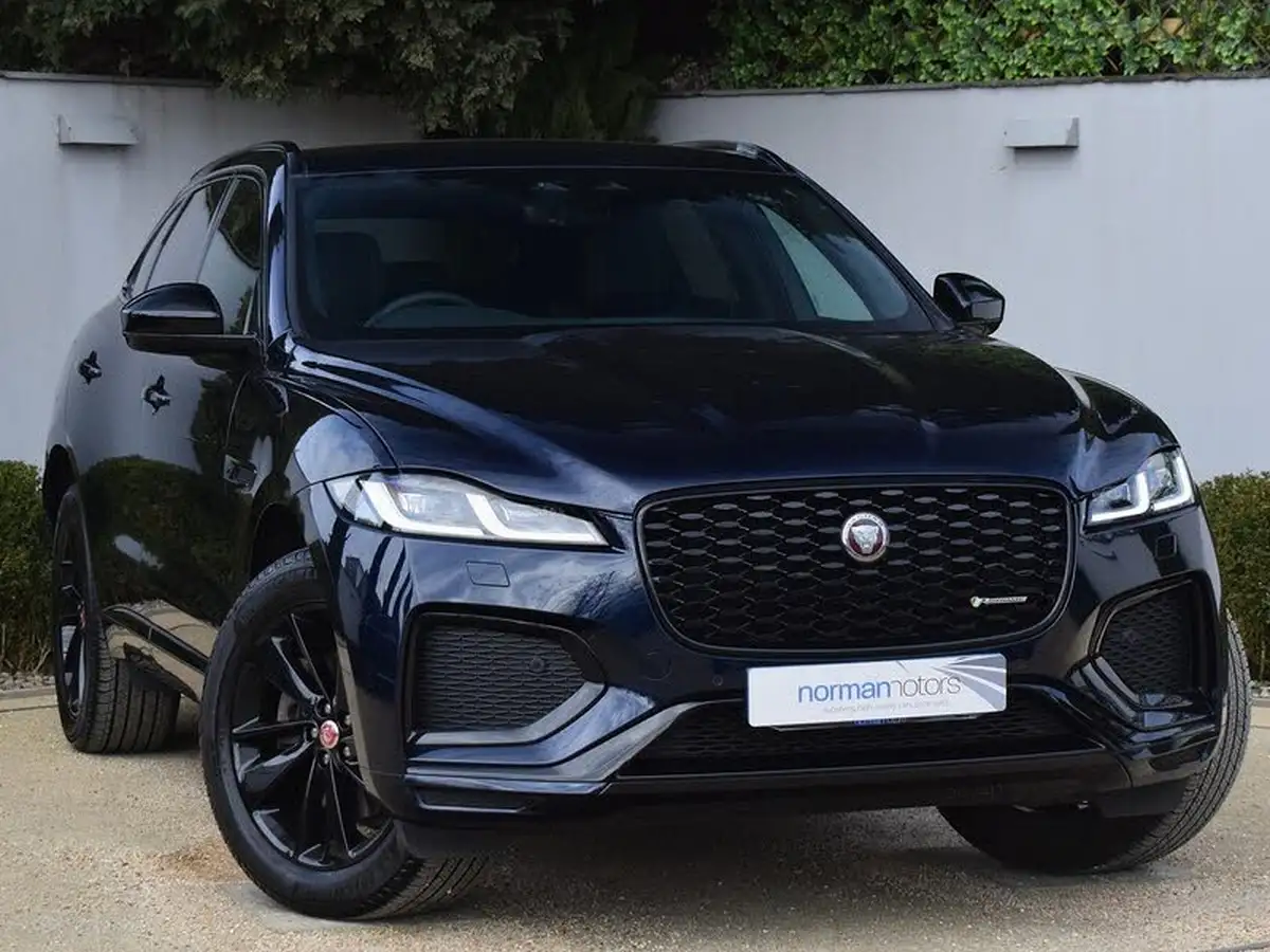 2022-jaguar-f-pace-20-d200-r-dynamic-black-big-6