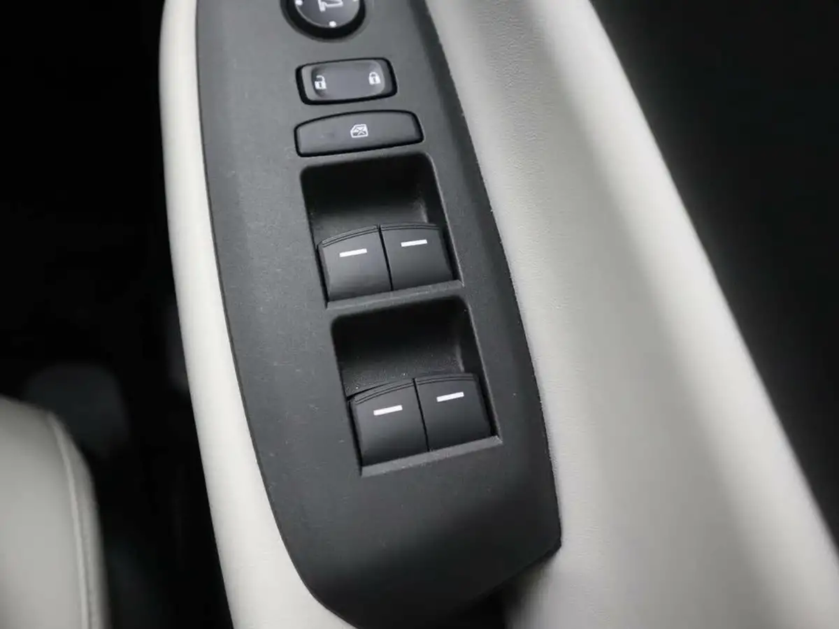 2023-honda-jazz-15-i-mmd-ex-107ps-big-39