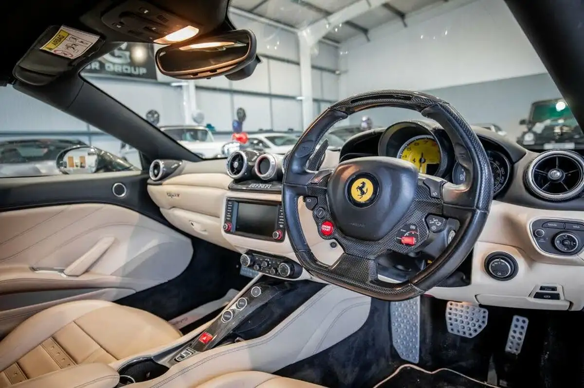 2016-ferrari-california-39-t-big-1