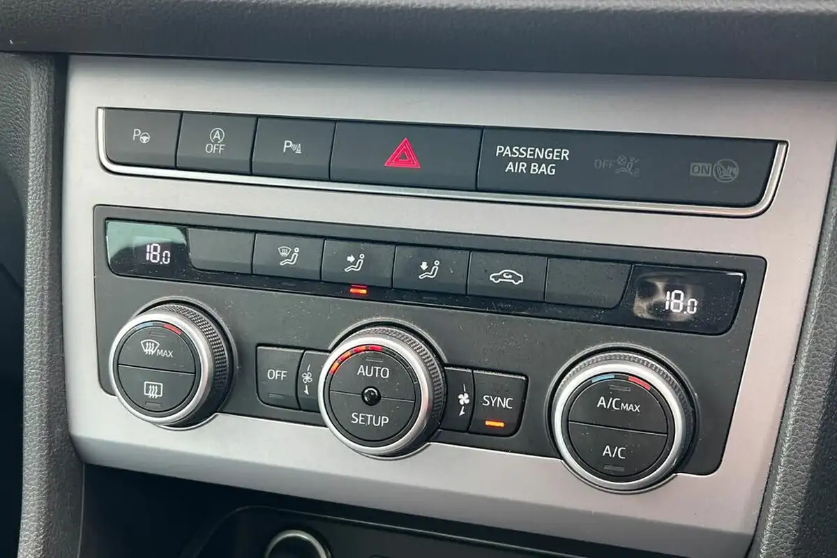 2023-seat-ateca-15-ecotsi-fr-dsg-big-31