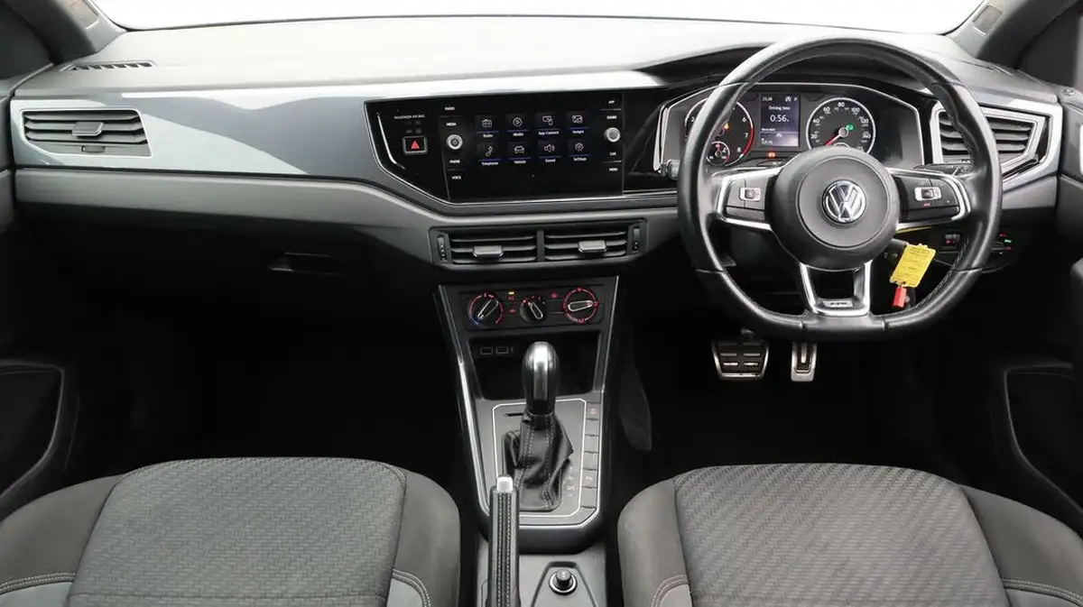 2020-volkswagen-polo-10-tsi-r-line-115ps-dsg-big-13