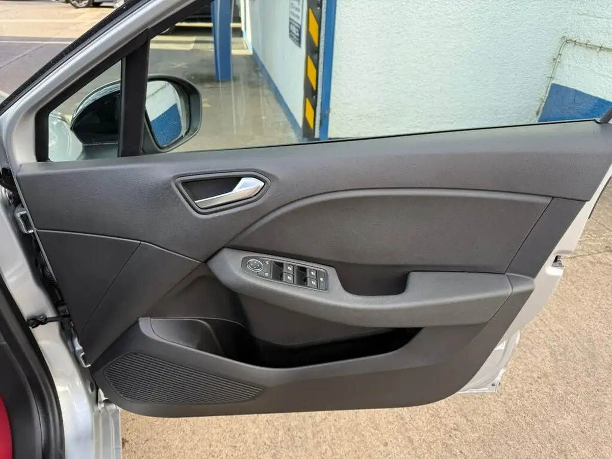 2023-renault-clio-10-tce-evolution-big-57
