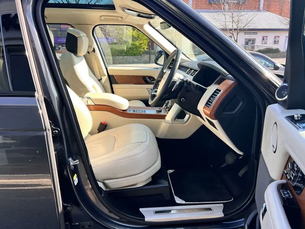 2020-land-rover-range-rover-44-sdv8-autobiography-big-14