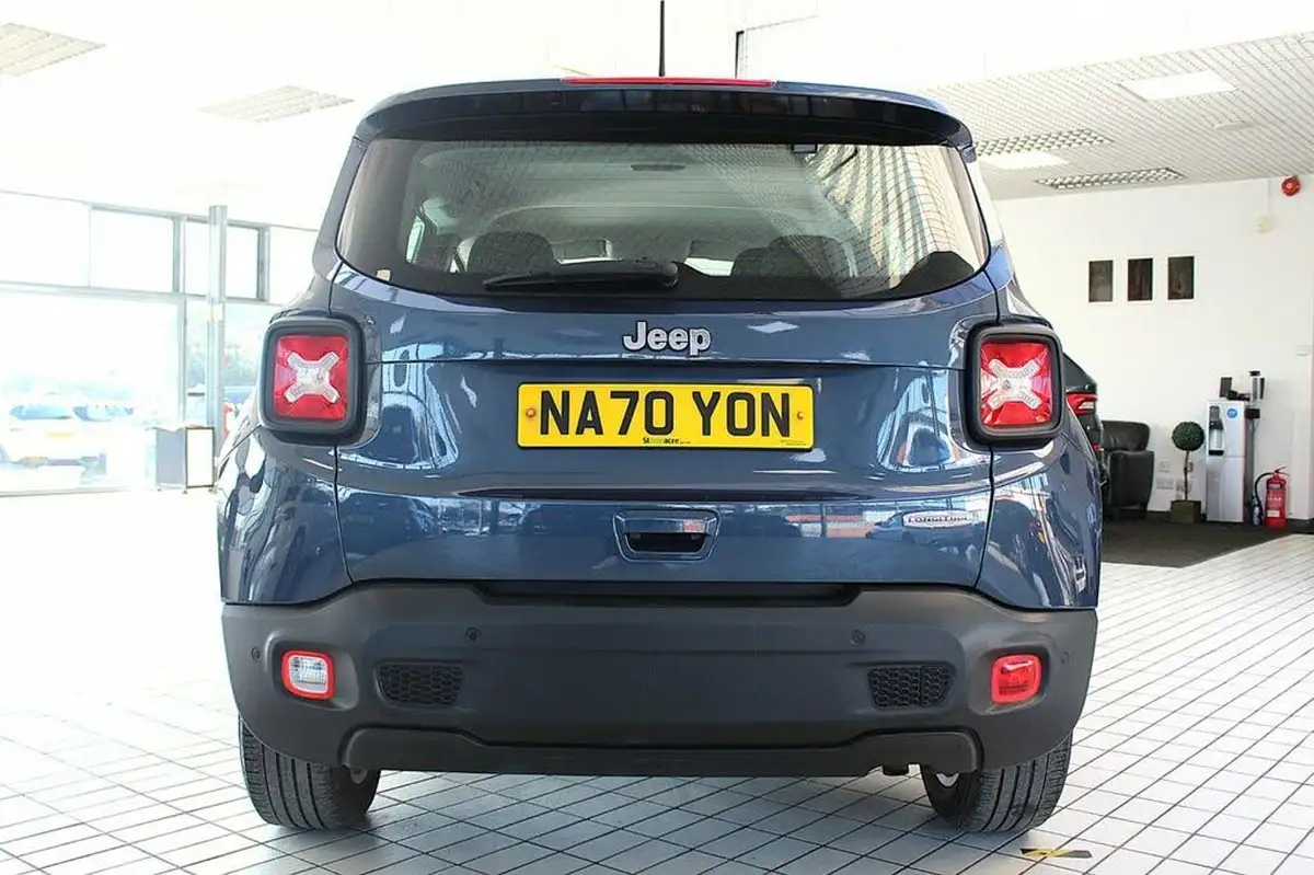 2021-jeep-renegade-10-gse-longitude-big-14