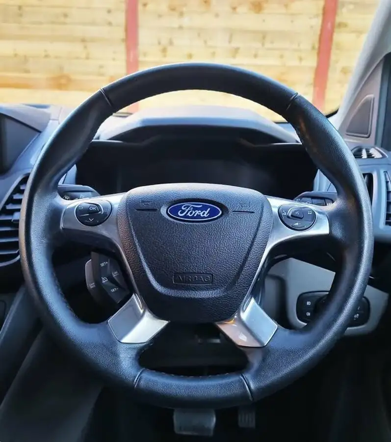 2019-ford-grand-tourneo-connect-15-zetec-100ps-1498cc-powershift-big-20