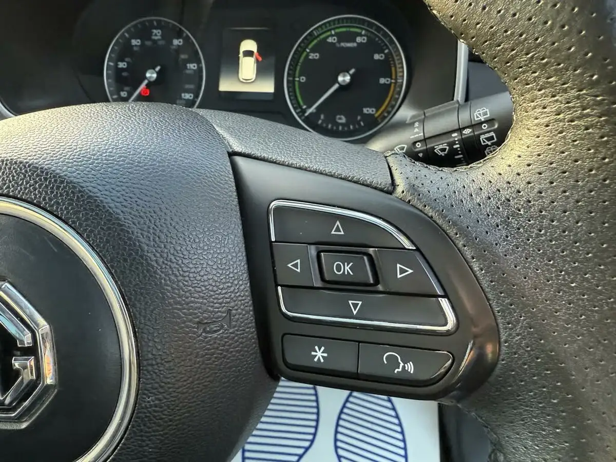 2020-mg-zs-suv-e-exclusive-ev-big-24