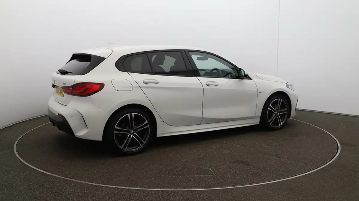 2024-bmw-1-series-15-118i-m-sport-lcp-dct-big-50