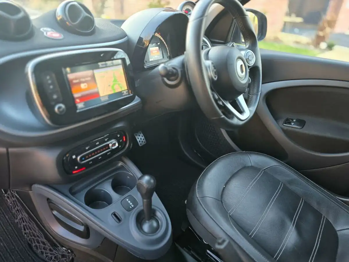 2019-smart-forfour-10-prime-sport-premium-twinamic-big-39