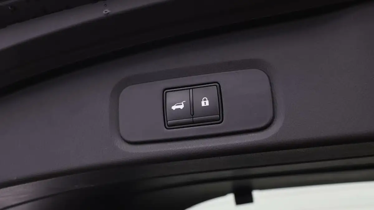 2022-nissan-qashqai-15-tekna-big-22