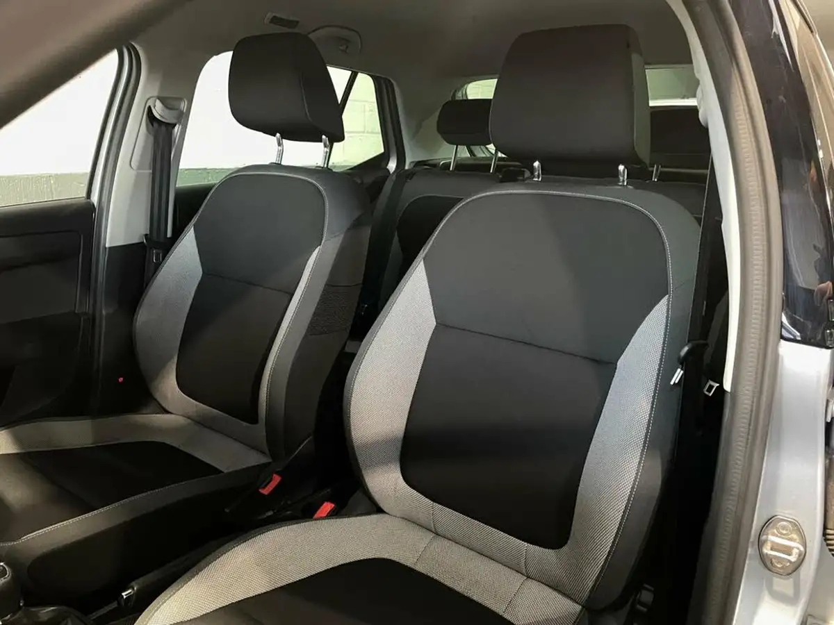 2015-skoda-fabia-12-tsi-se-90ps-hatchback-big-17
