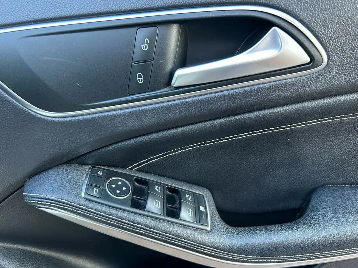 2014-mercedes-benz-a-class-16-a180-sport-big-11