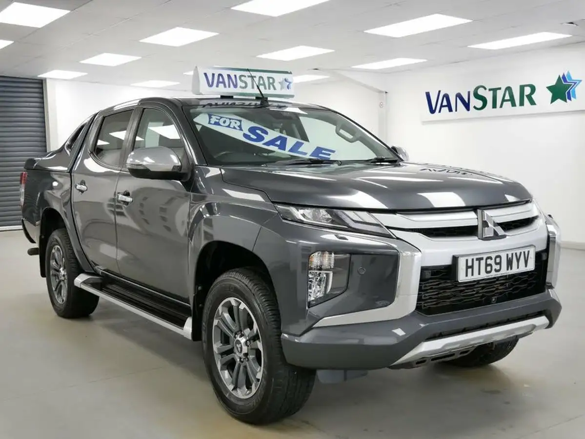 2020-mitsubishi-l200-22di-d-barbarian-x-big-17