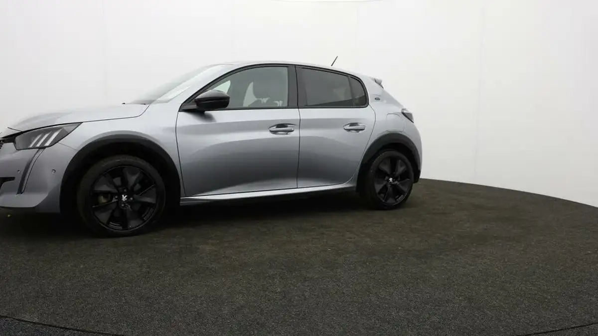 2021-peugeot-208-e-gt-50kwh-big-56