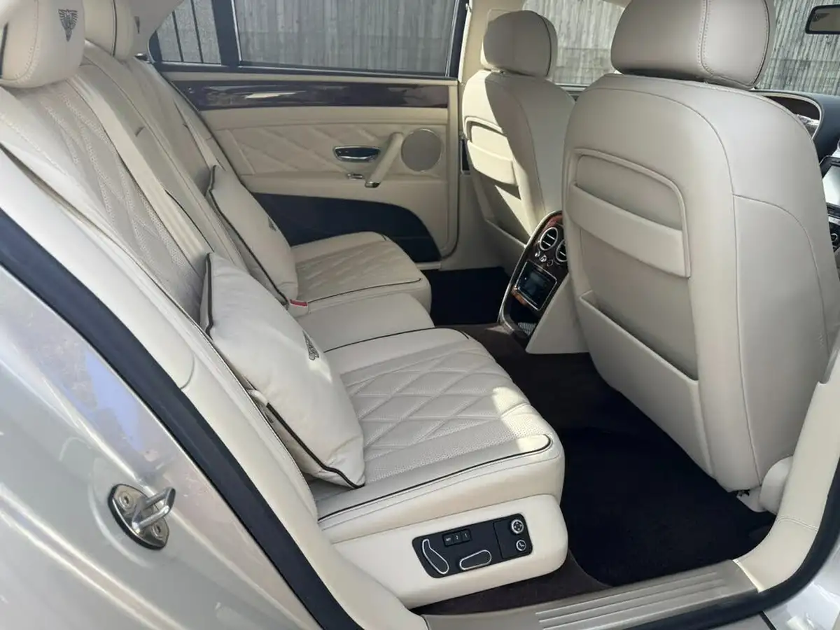 2014-bentley-flying-spur-60-mulliner-big-15