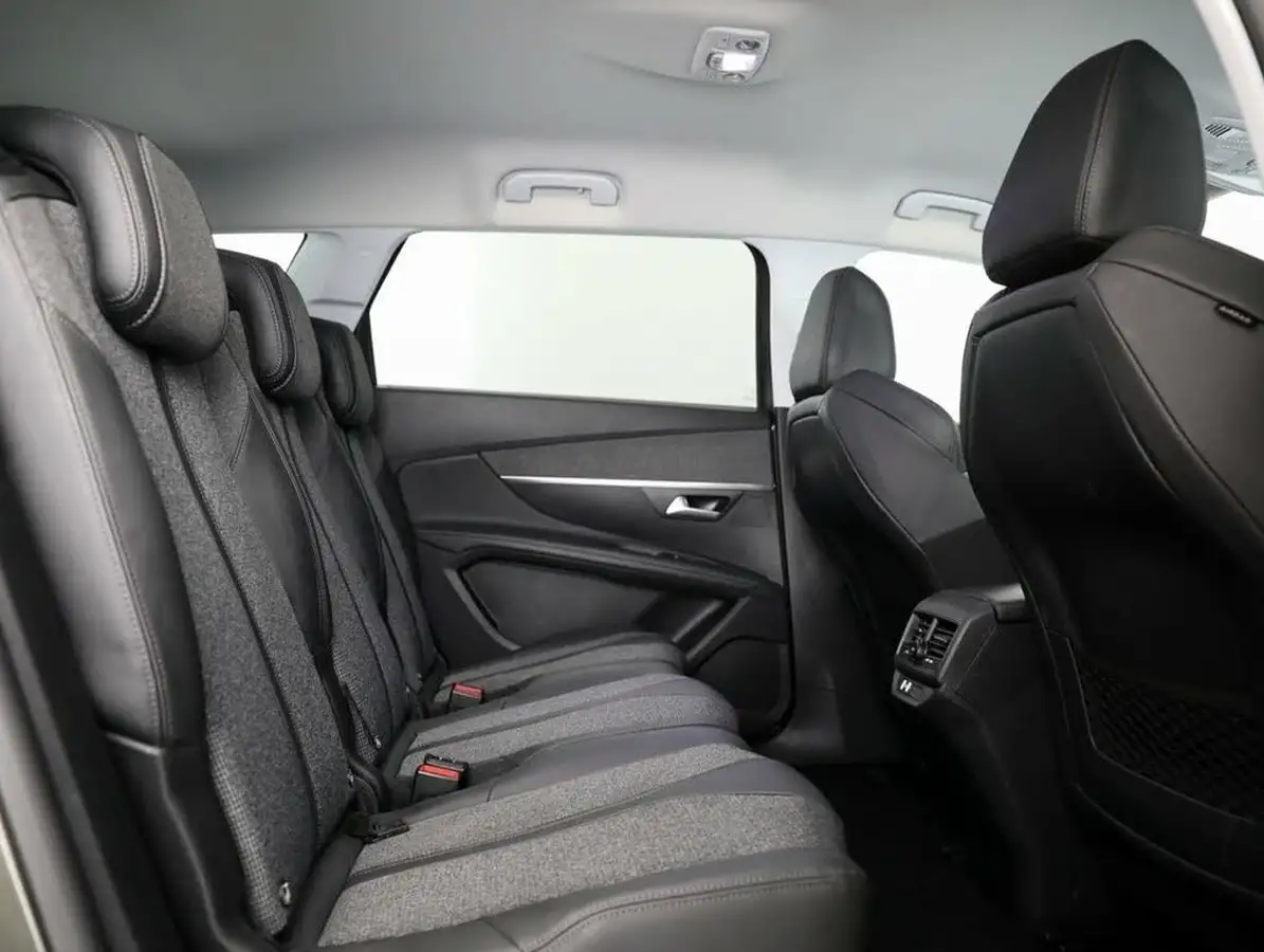 2020-peugeot-5008-suv-15-bluehdi-allure-eat8-big-23