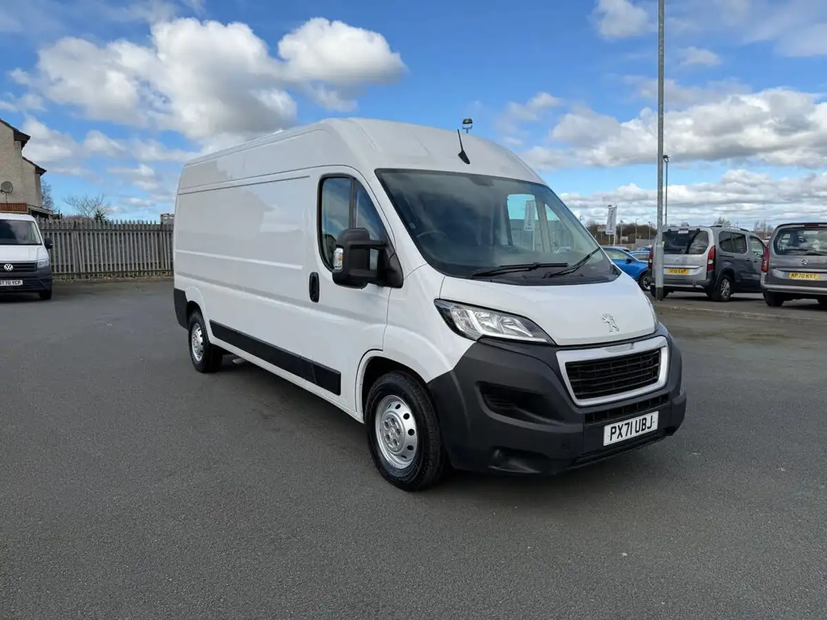 2021-peugeot-boxer-22-bluehdi-professional-435-l3-h2-140bhpeu6dt-big-0