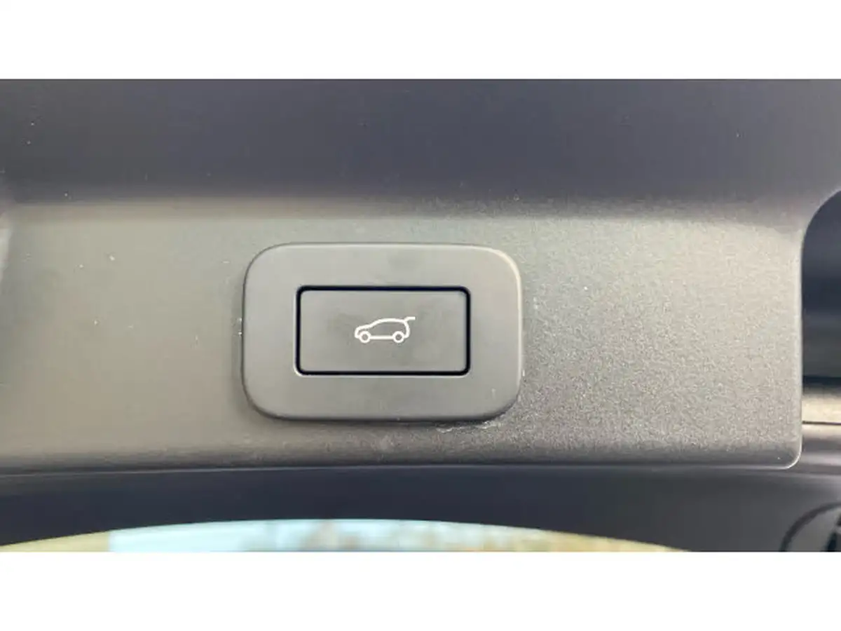 2024-jaguar-f-pace-20-d200-r-dynamic-se-black-90th-anniversary-edition-big-21
