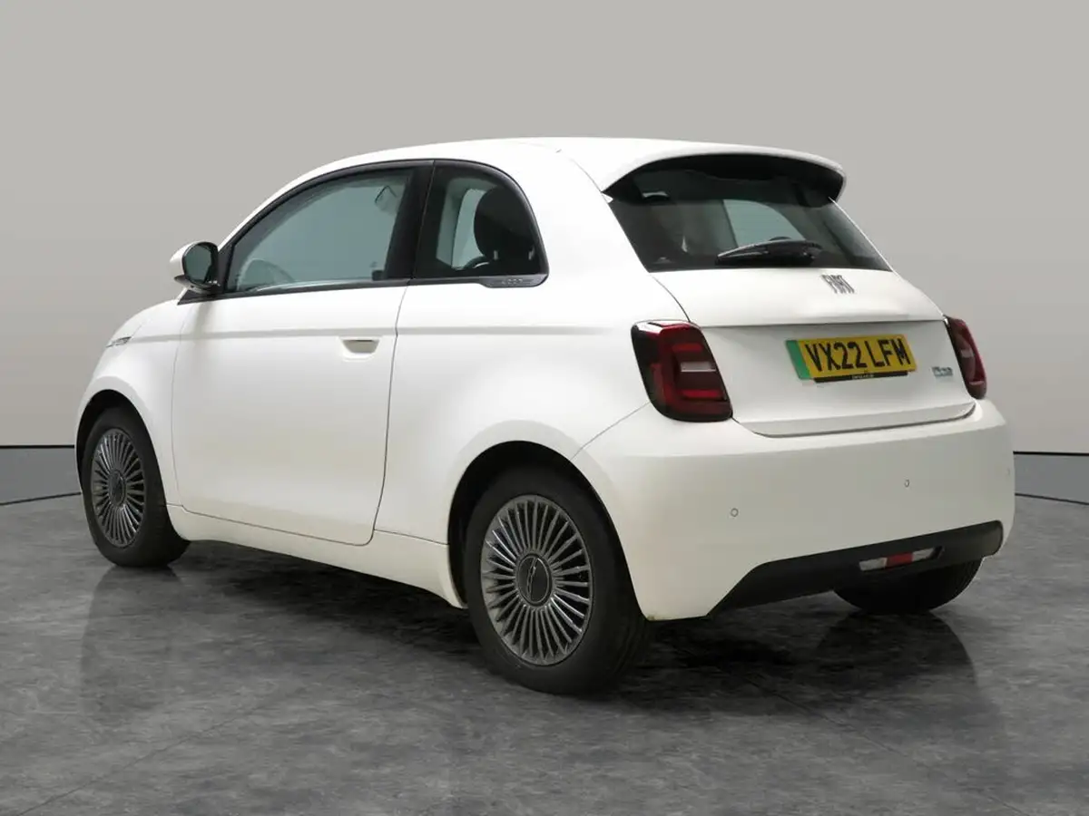 2022-fiat-500-e-icon-117bhp-big-13