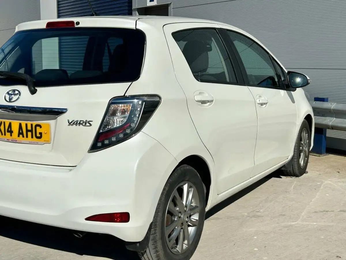2014-toyota-yaris-133-icon-big-9