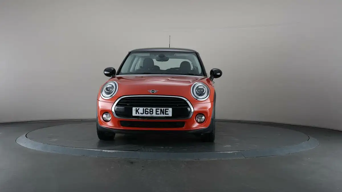 2019-mini-cooper-15-cooper-classic-ss-hatchback-3d-auto-big-2