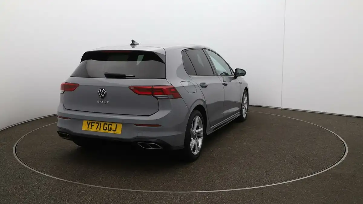 2021-volkswagen-golf-15-tsi-r-line-150ps-hatchback-big-55