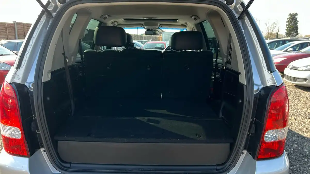 2011-kgm-ssangyong-rexton-27td-spr-270-7st-t-tronic-big-4