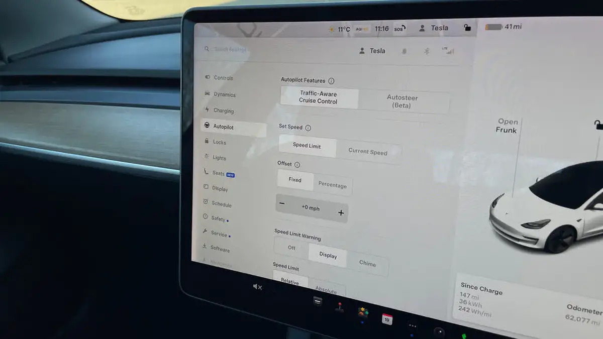 2021-tesla-model-3-e-long-range-4x4-big-11