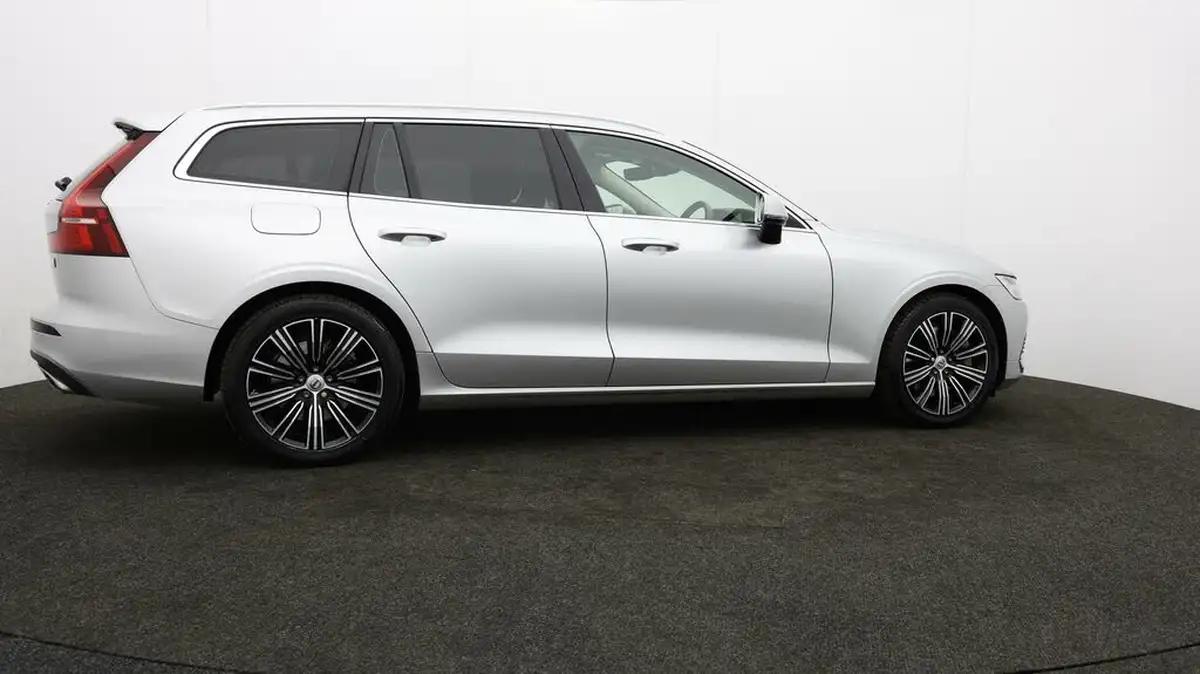 2020-volvo-v60-20-t6-inscription-big-52
