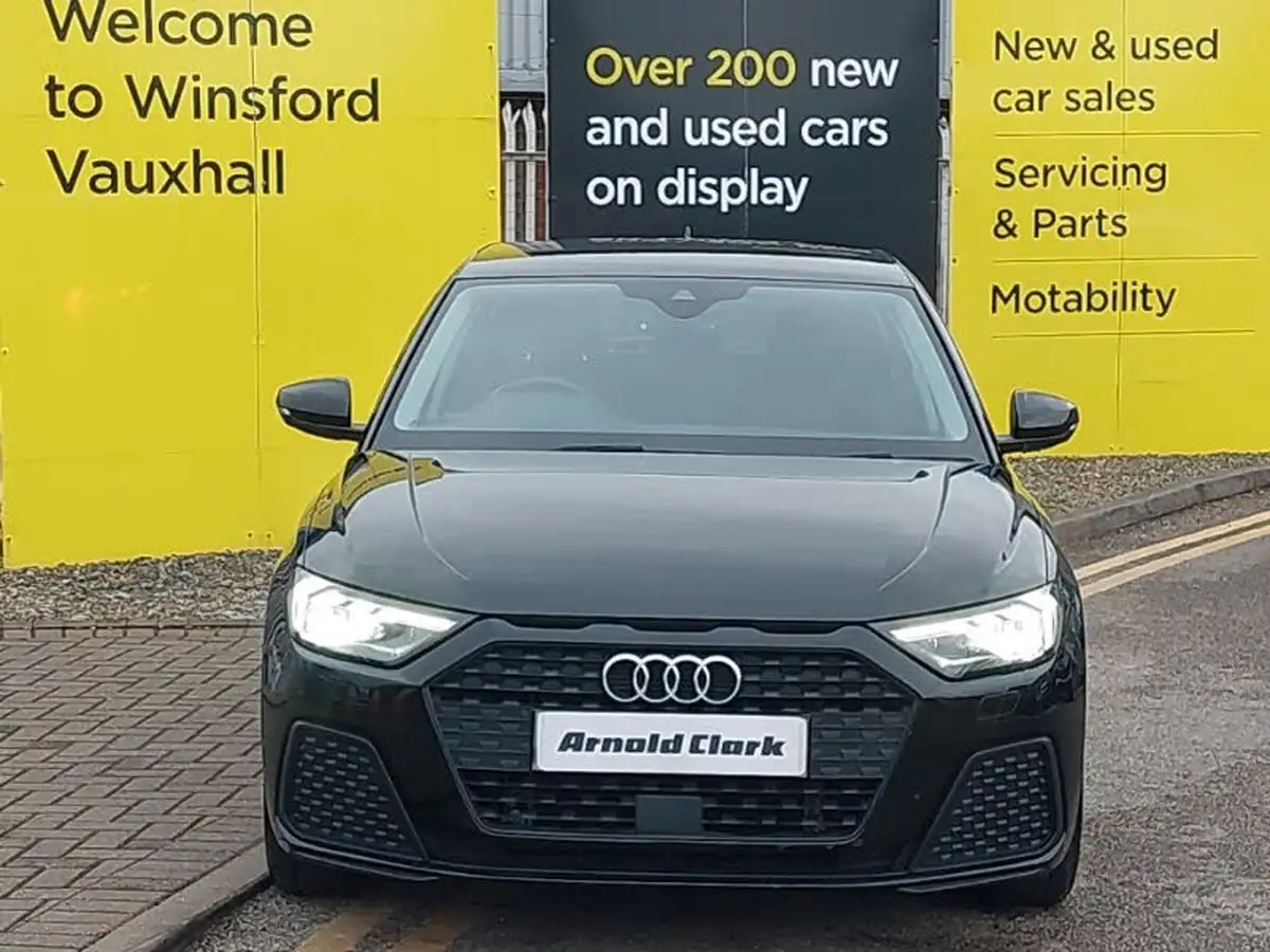 2021-audi-a1-big-11