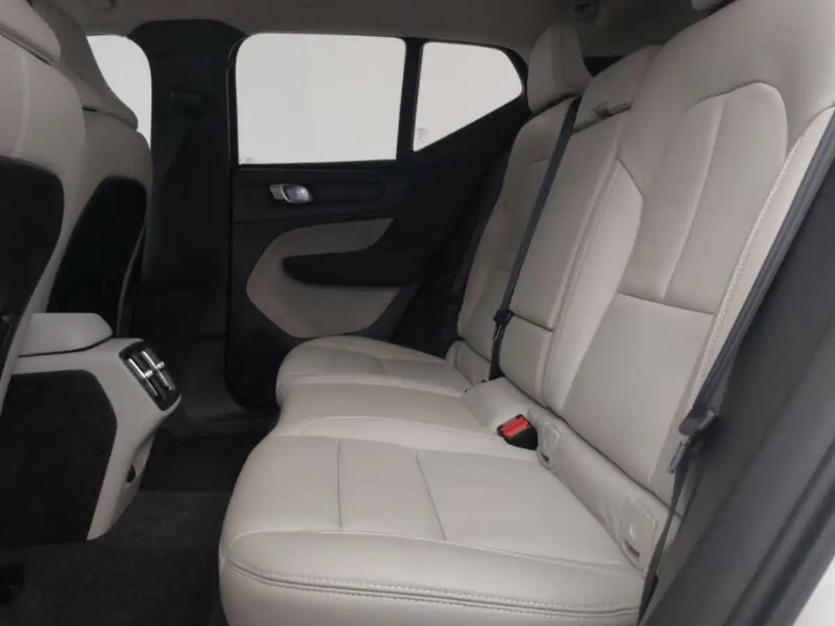 2020-volvo-xc40-20-b4-inscription-pro-big-5