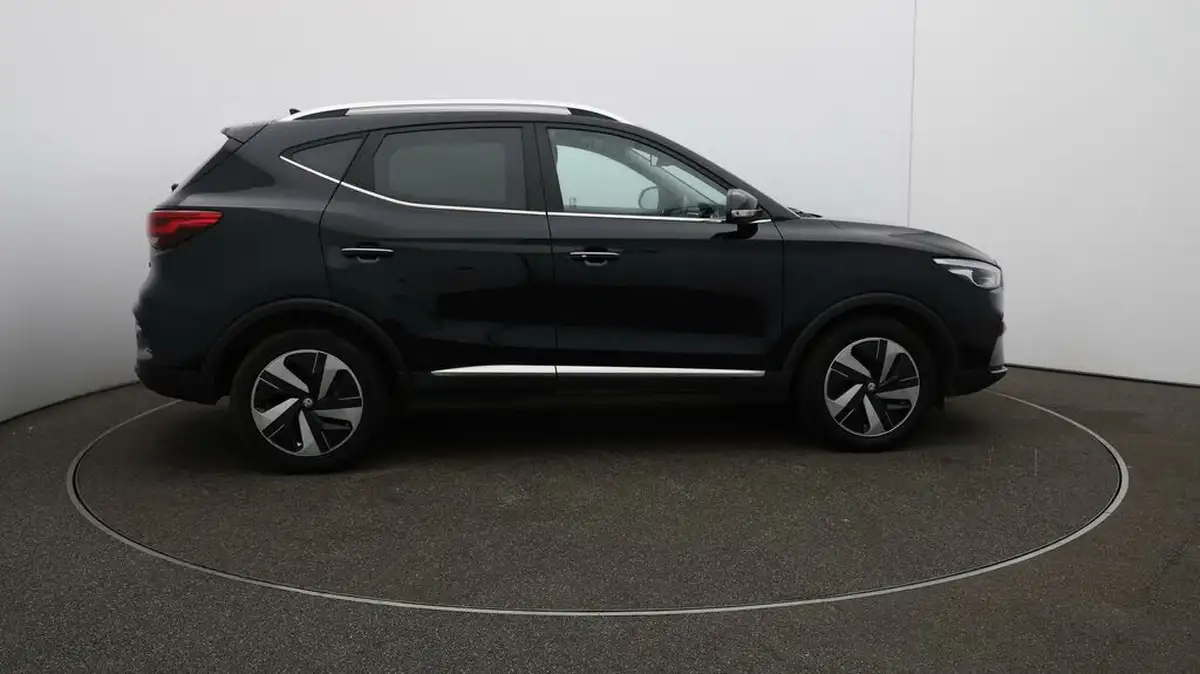 2023-mg-zs-suv-e-trophy-ev-156ps-long-range-big-8