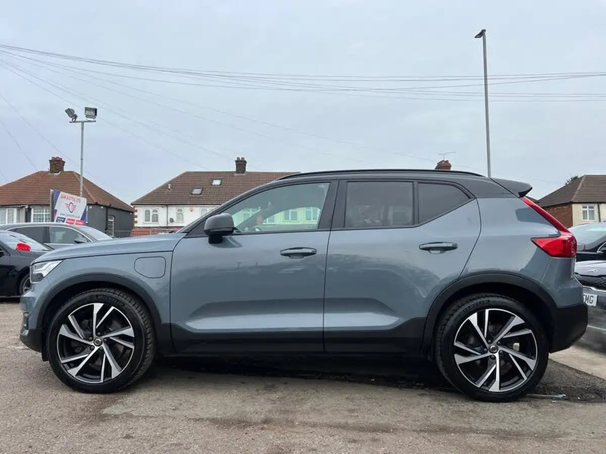 2020-volvo-xc40-15-t5-r-design-pro-twin-engine-big-24